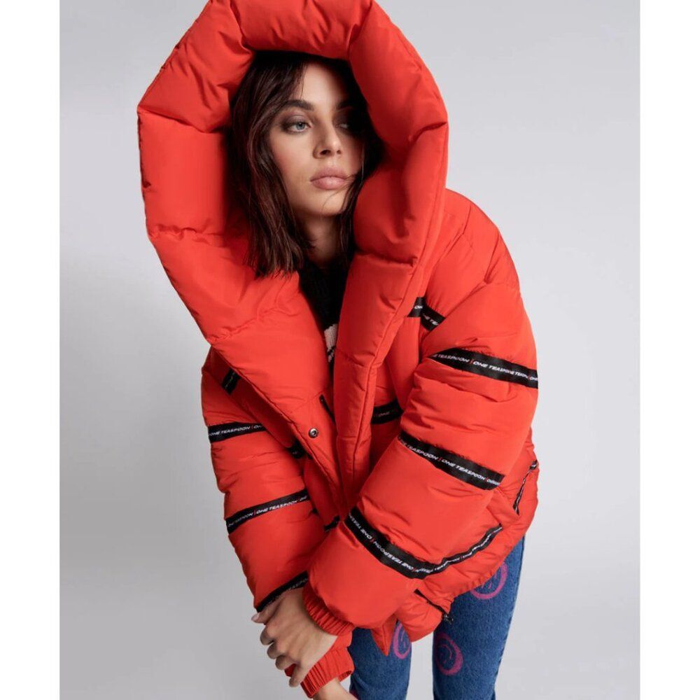 One Teaspoon Addicted Puffa Puffer Jacket Hooded Red NWT Size XS Logo
